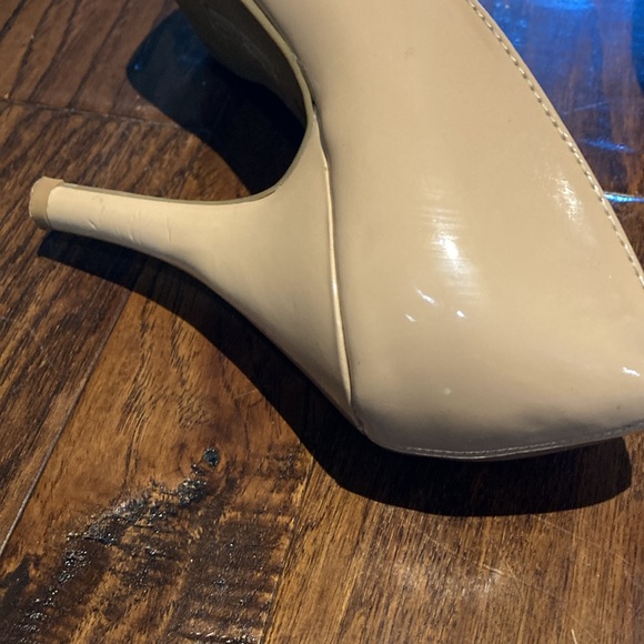 Unlisted by Kenneth Cole Nude Shiny Patent Leather Heels - Picture 6 of 9